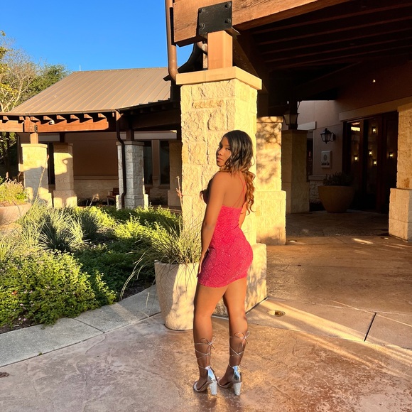 Elegant Pink Strapless Dress - Picture 2 of 2